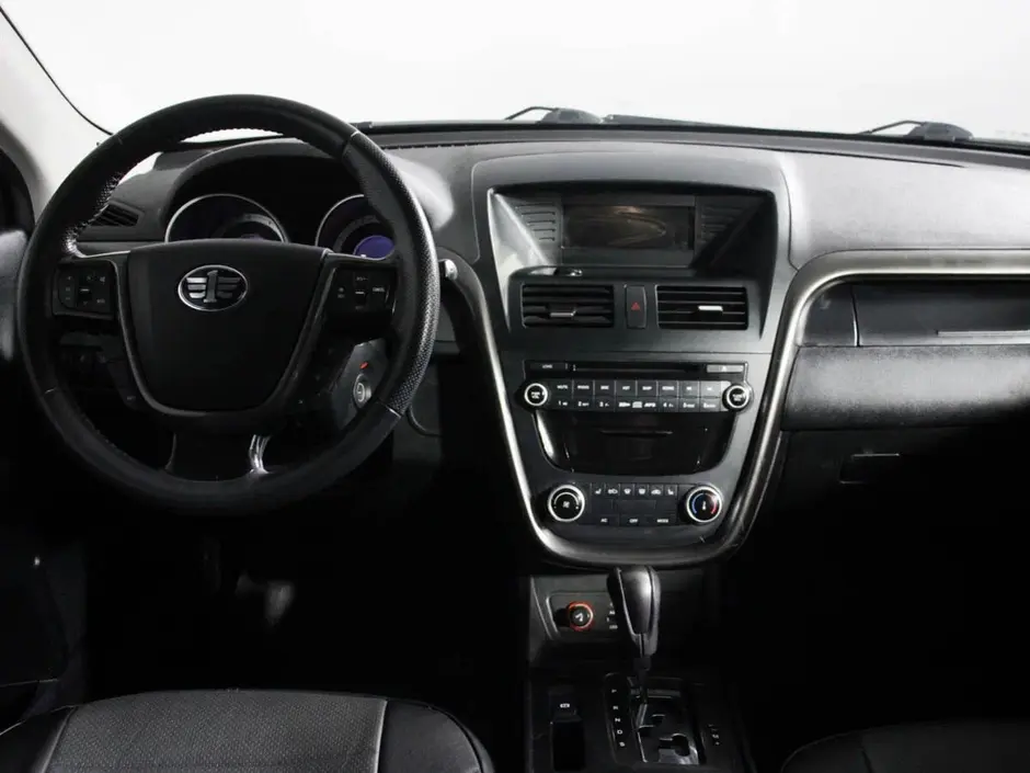 FAW Besturn X80, 2017 г.