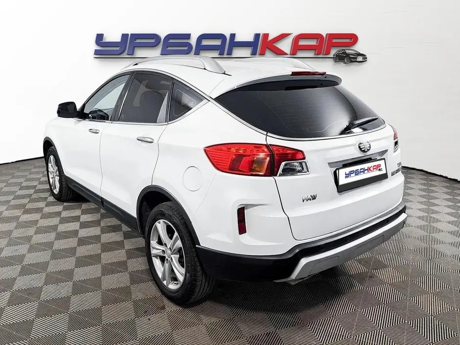 FAW Besturn X80, 2017 г.