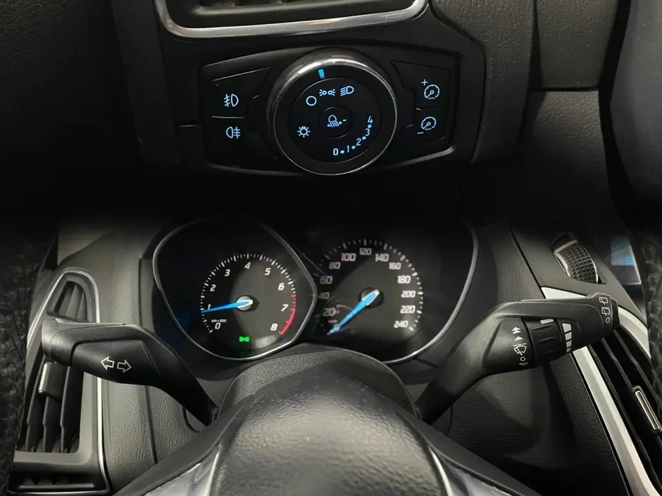 Ford Focus, 2012 г.