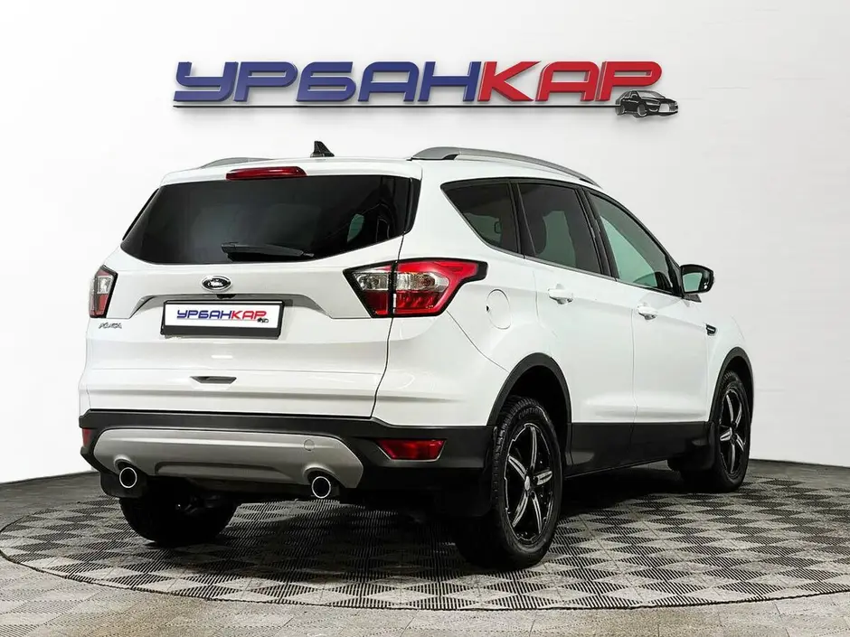 Ford Kuga, 2019 г.