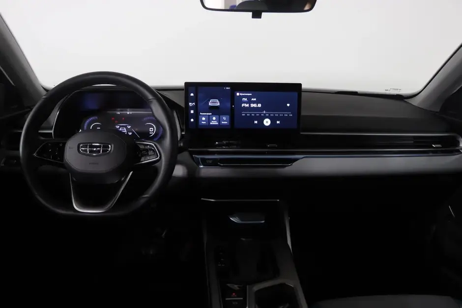 Geely Emgrand, 2023 г.