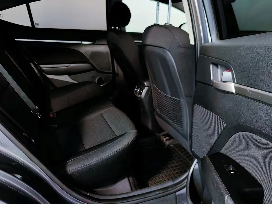 Hyundai Elantra, 2019 г.