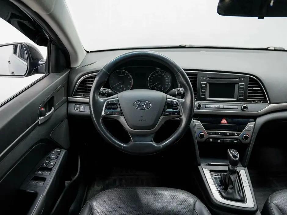 Hyundai Elantra, 2017 г.