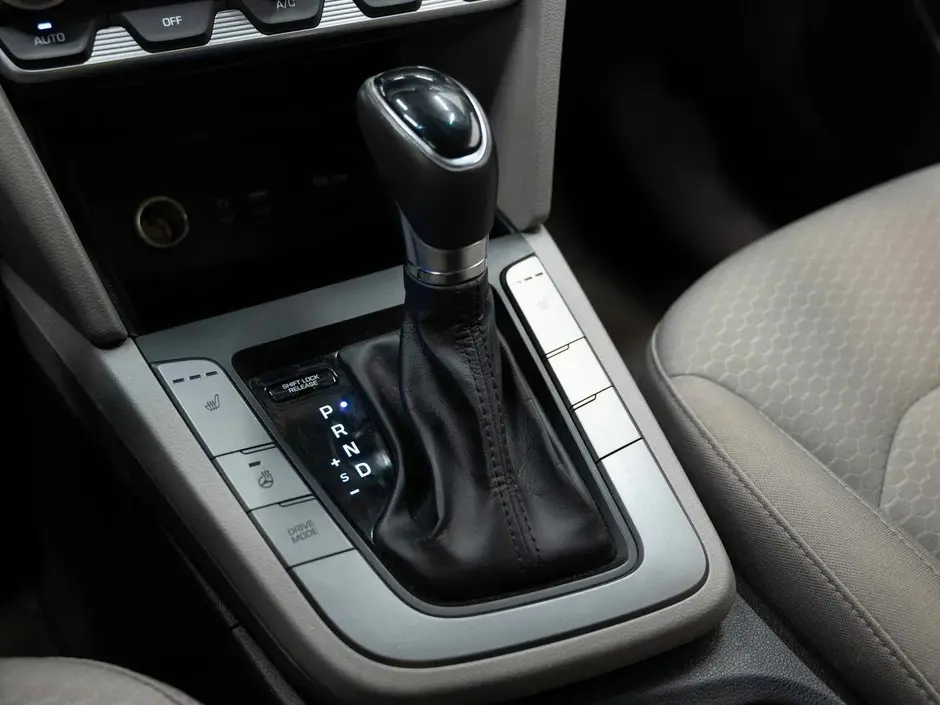 Hyundai Elantra, 2020 г.