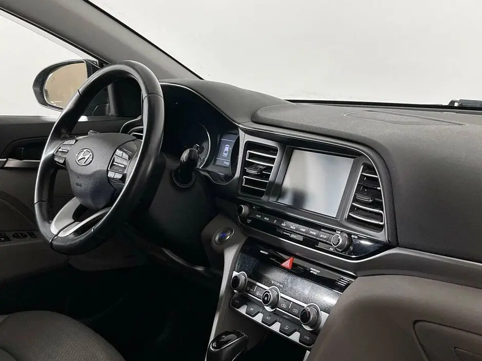 Hyundai Elantra, 2020 г.