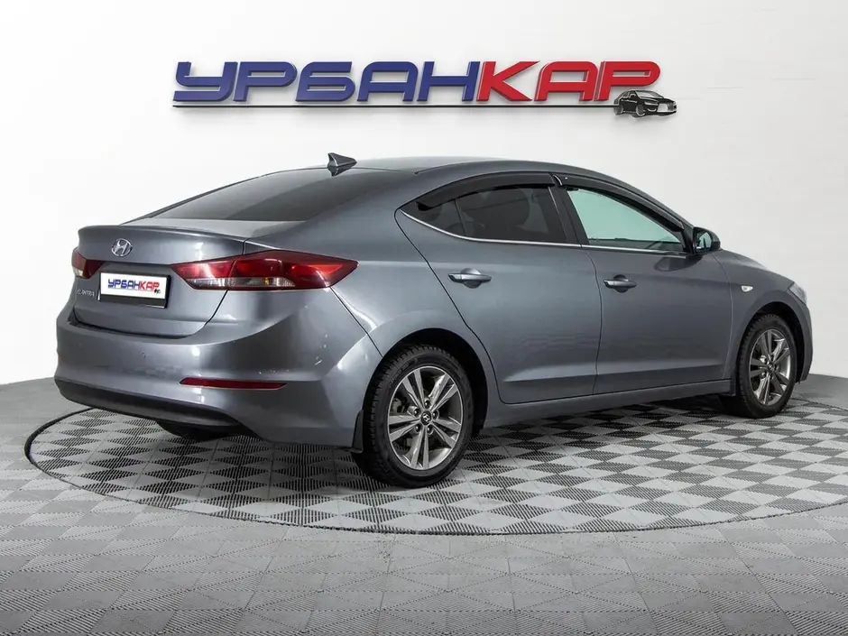 Hyundai Elantra, 2018 г.