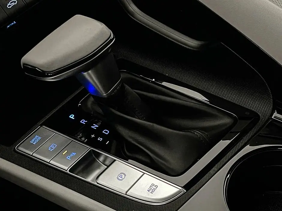 Hyundai Elantra, 2022 г.