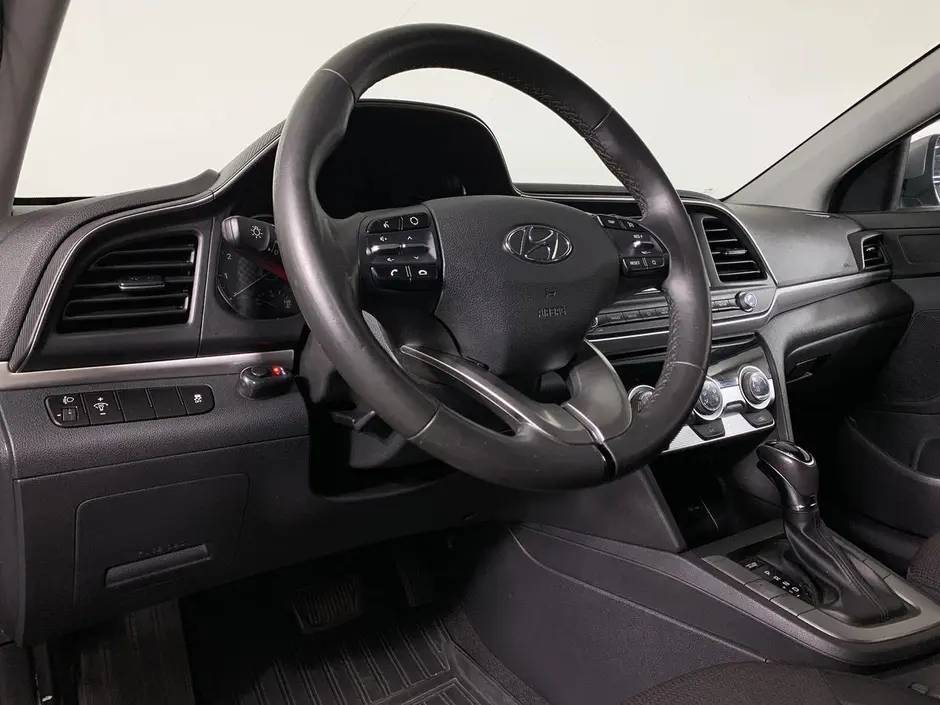 Hyundai Elantra, 2019 г.