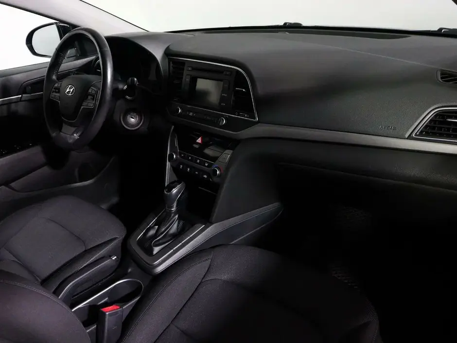 Hyundai Elantra, 2017 г.