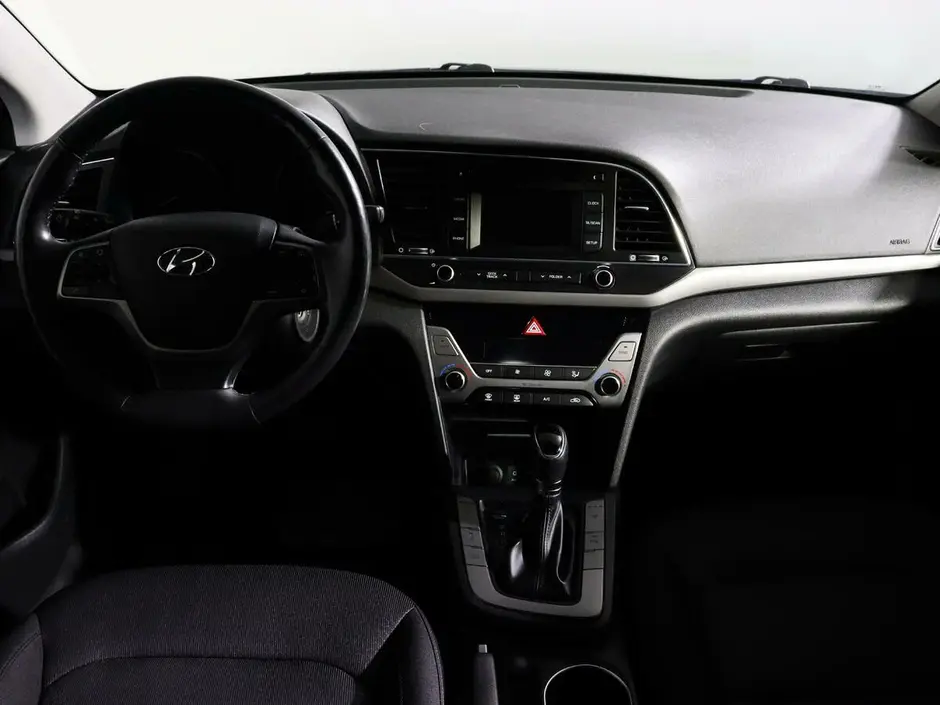 Hyundai Elantra, 2017 г.