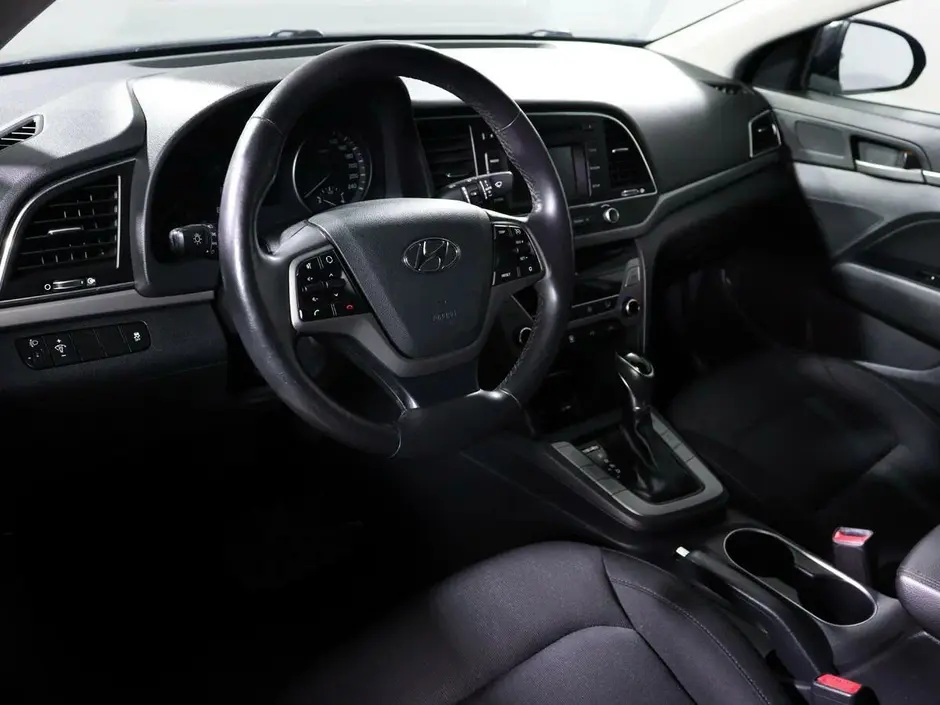 Hyundai Elantra, 2017 г.