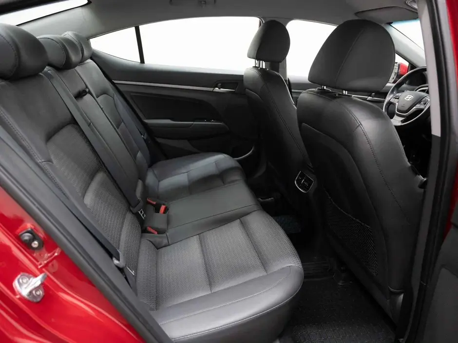 Hyundai Elantra, 2017 г.