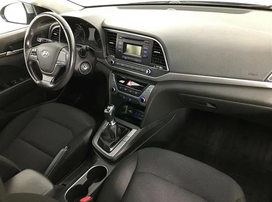 Hyundai Elantra, 2017 г.