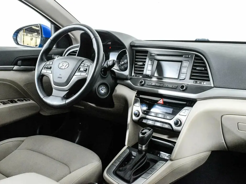 Hyundai Elantra, 2017 г.