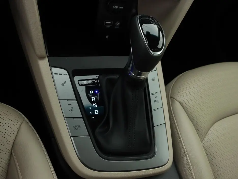 Hyundai Elantra, 2020 г.