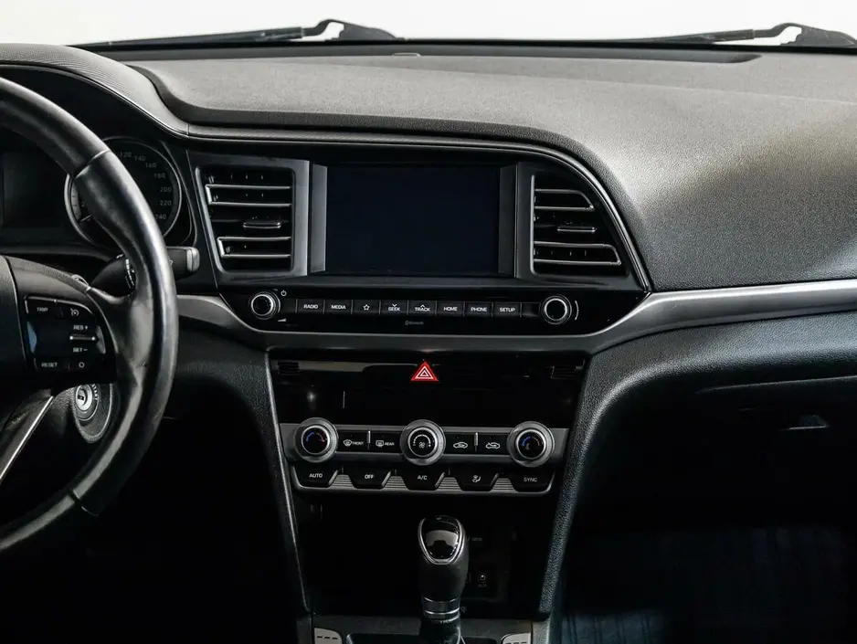 Hyundai Elantra, 2019 г.