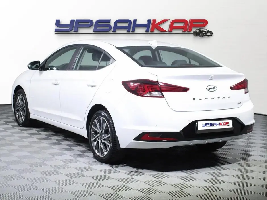 Hyundai Elantra, 2019 г.