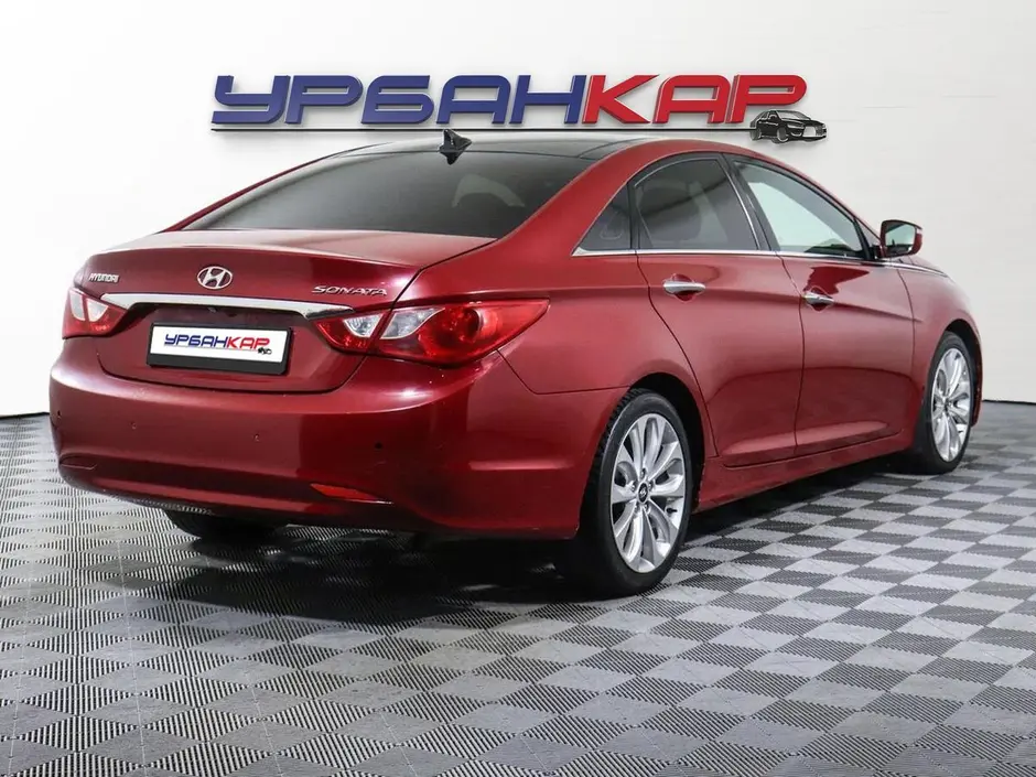 Hyundai Sonata, 2011 г.