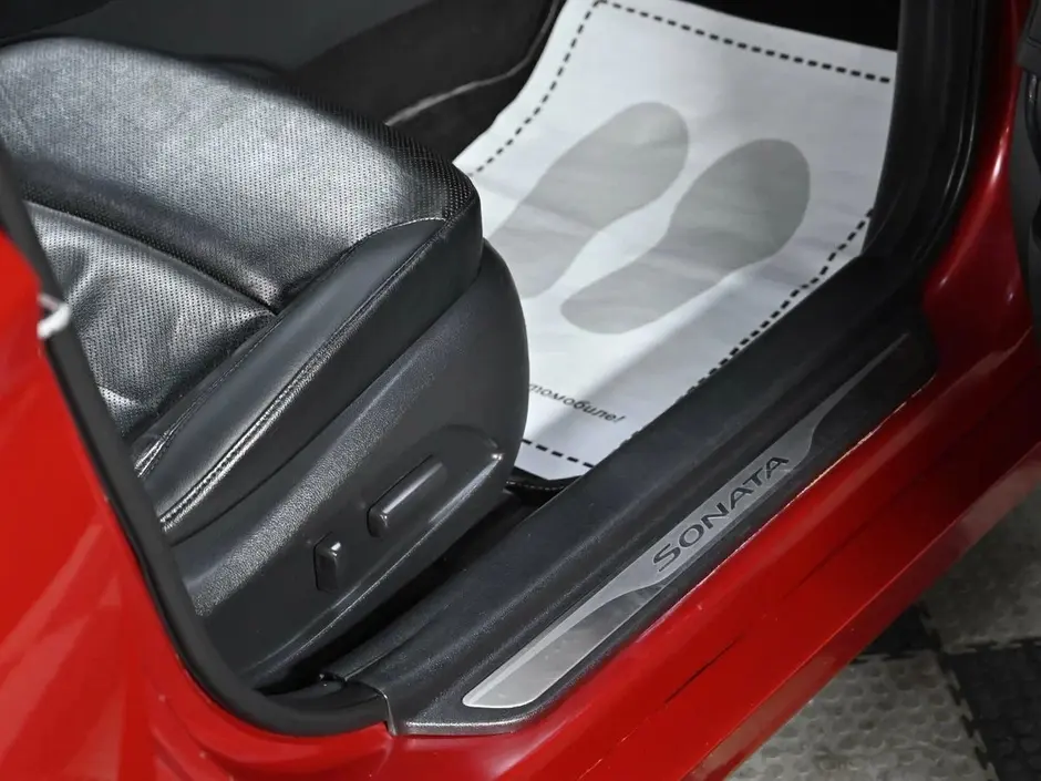 Hyundai Sonata, 2011 г.