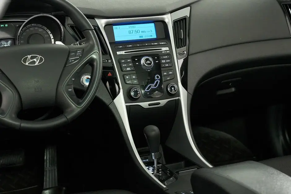 Hyundai Sonata, 2011 г.