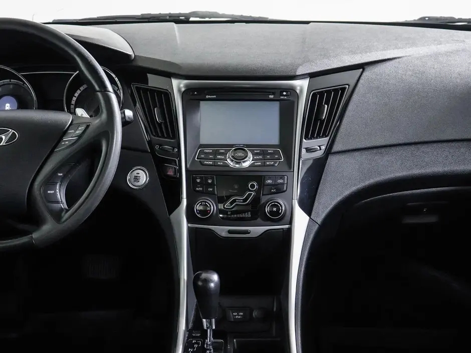 Hyundai Sonata, 2012 г.