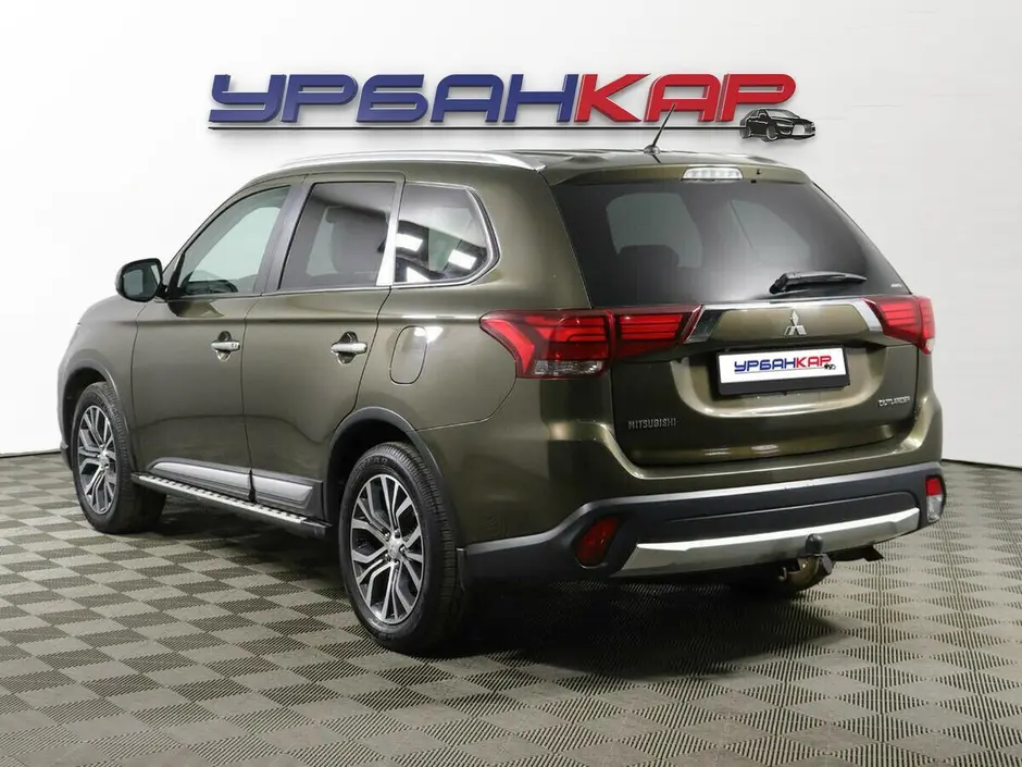 Mitsubishi Outlander, 2017 г.