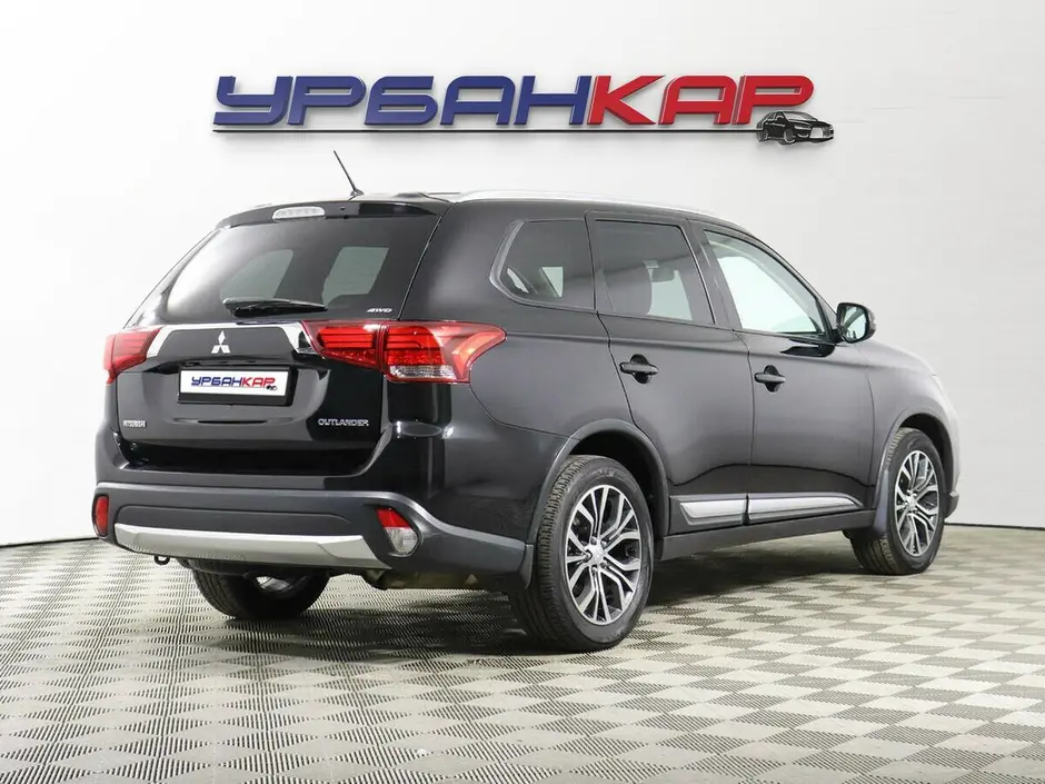 Mitsubishi Outlander, 2015 г.