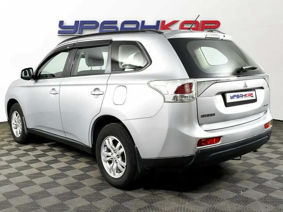 Mitsubishi Outlander, 2012 г.