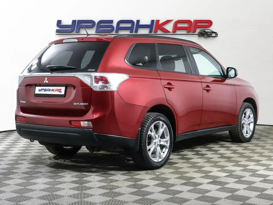 Mitsubishi Outlander, 2014 г.