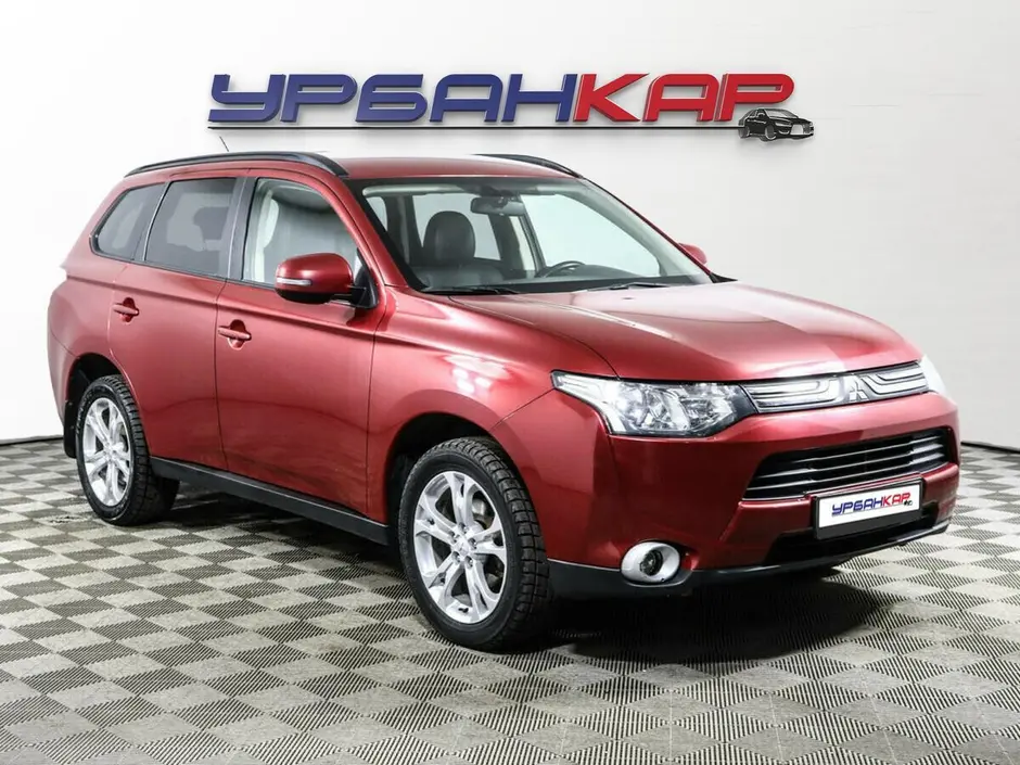 Mitsubishi Outlander, 2014 г.