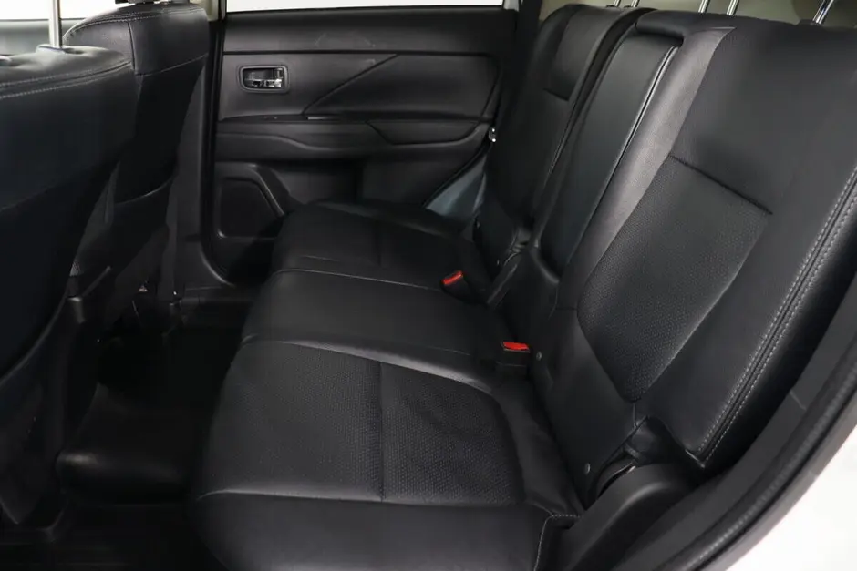 Mitsubishi Outlander, 2015 г.