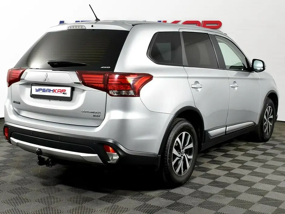 Mitsubishi Outlander, 2015 г.