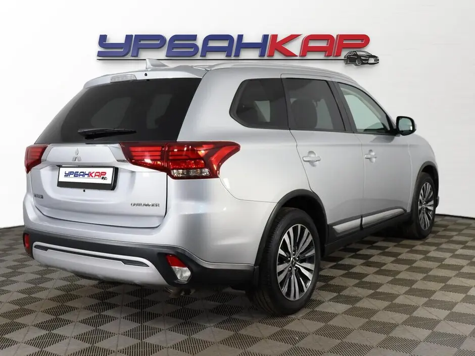 Mitsubishi Outlander, 2019 г.
