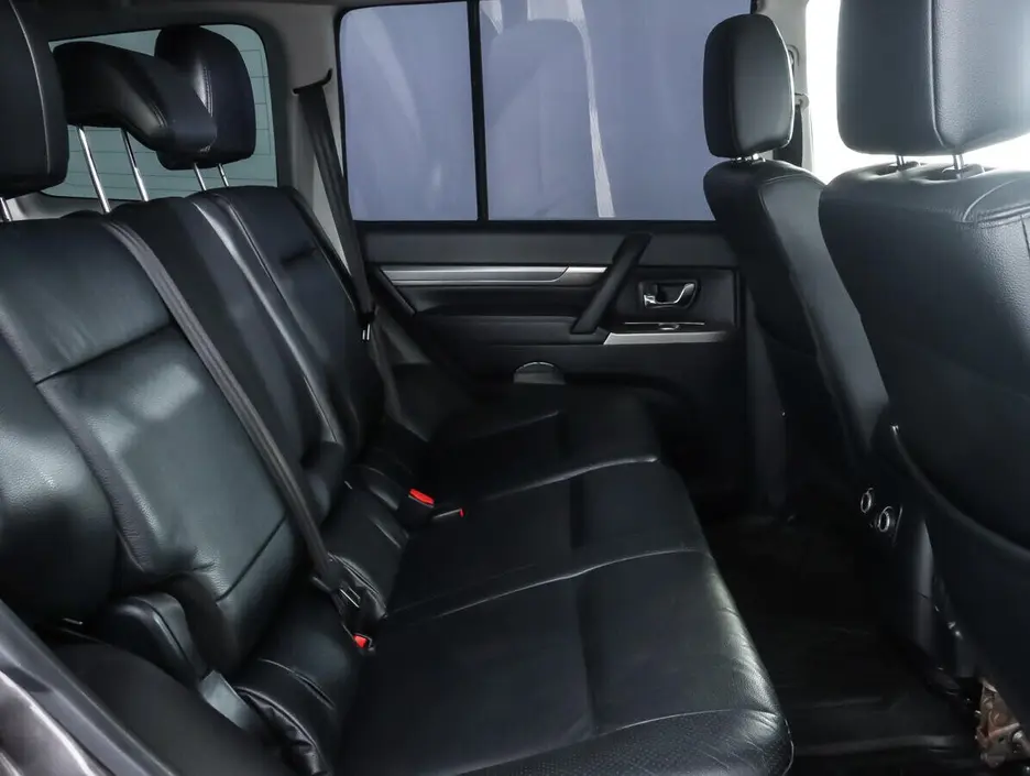 Mitsubishi Pajero, 2011 г.