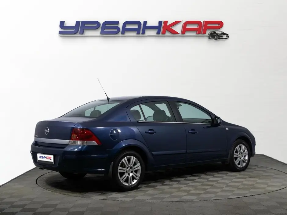 Opel Astra, 2012 г.