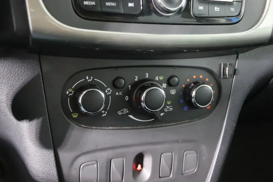 Renault Logan, 2019 г.