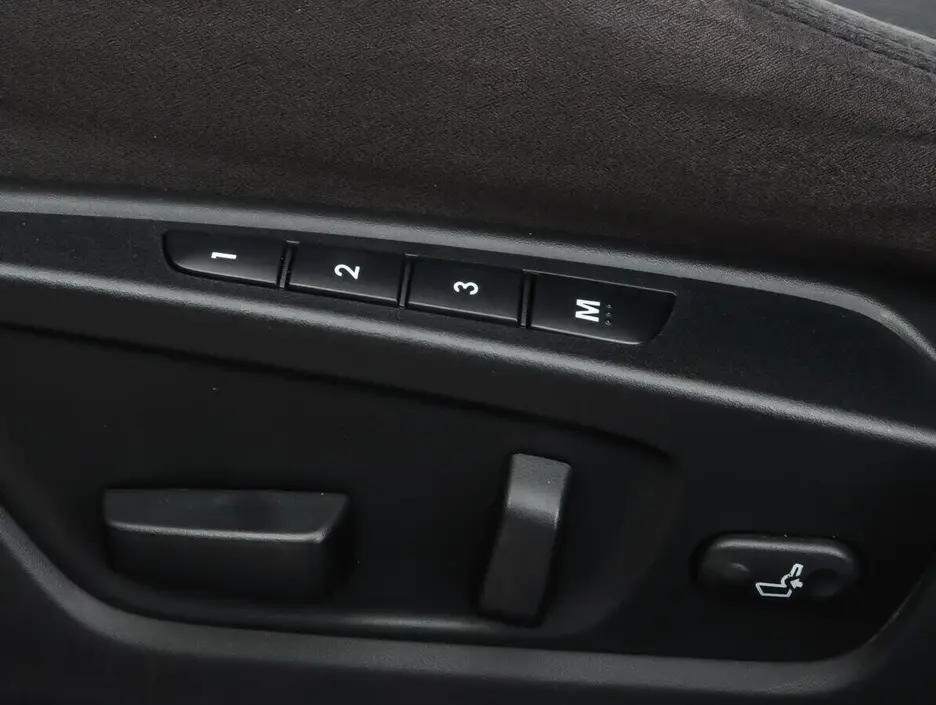 Suzuki Kizashi, 2011 г.