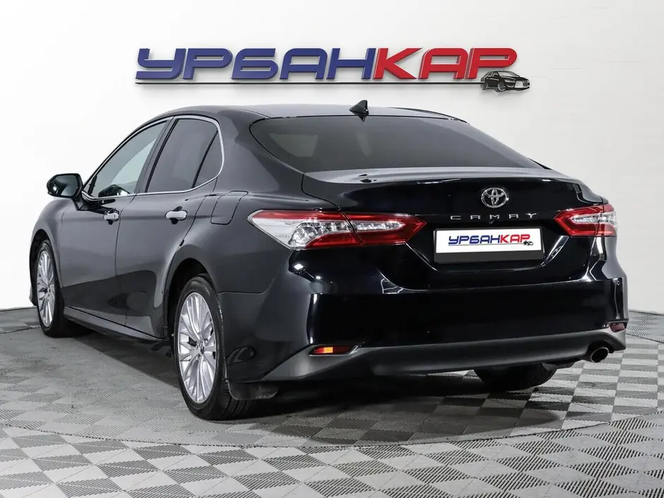 Toyota Camry, 2018 г.