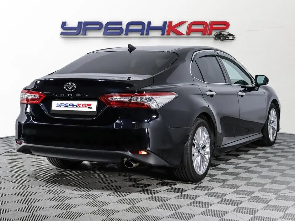 Toyota Camry, 2018 г.