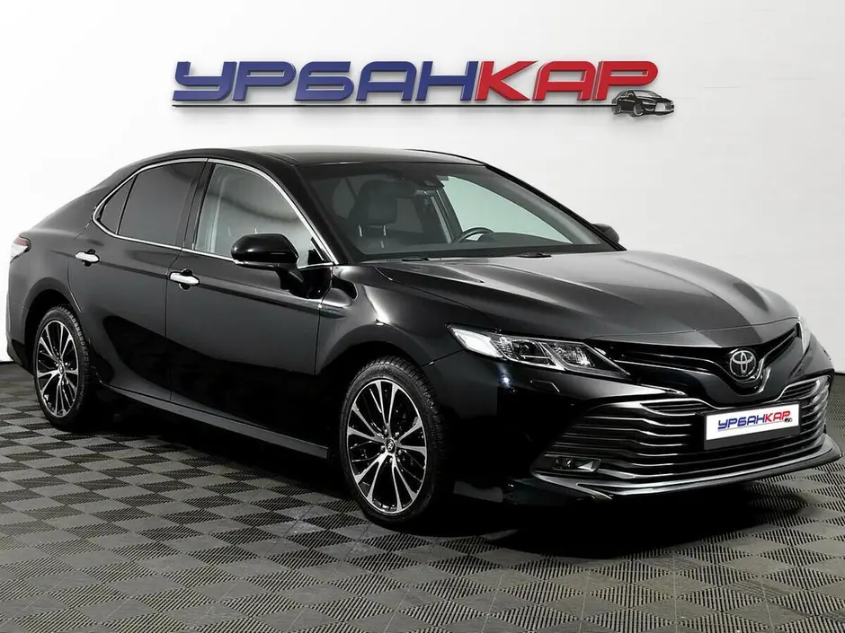 Toyota Camry, 2018 г.