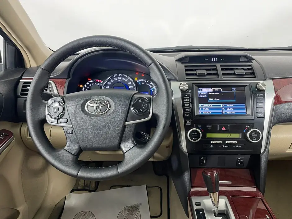 Toyota Camry, 2012 г.