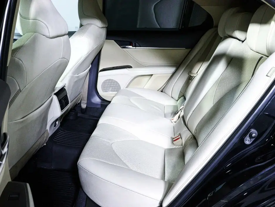 Toyota Camry, 2021 г.