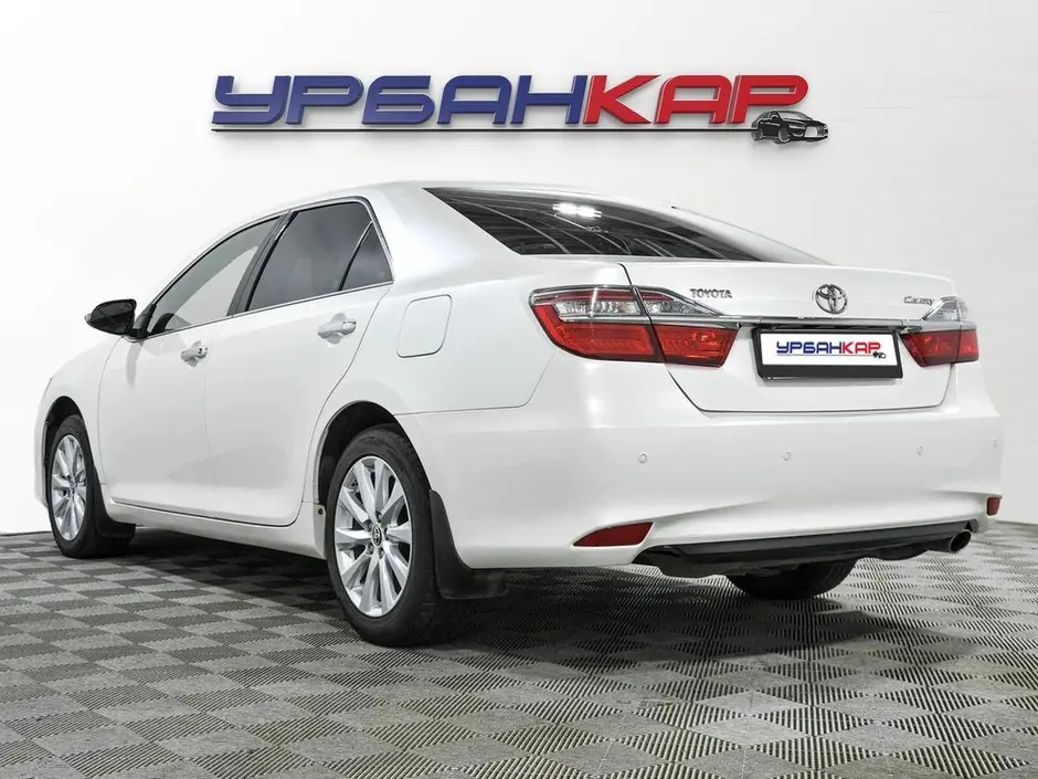 Toyota Camry, 2015 г.