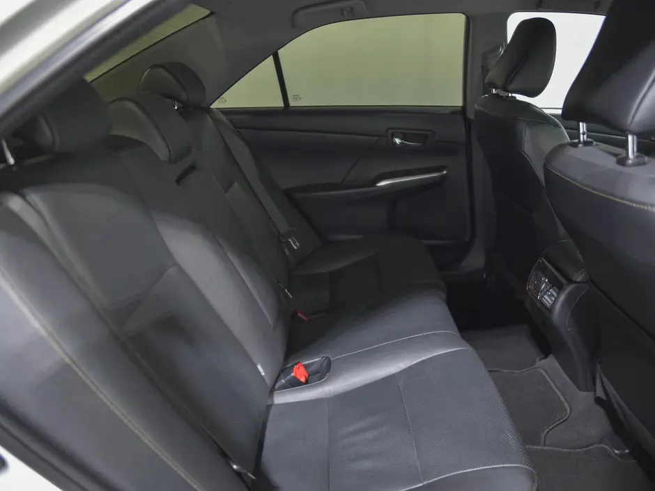 Toyota Camry, 2015 г.