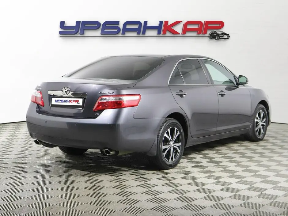 Toyota Camry, 2010 г.