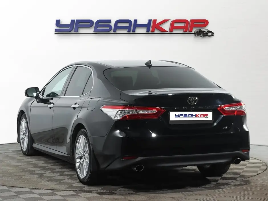 Toyota Camry, 2018 г.