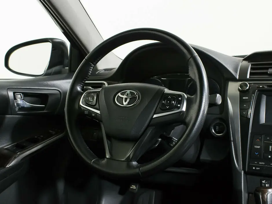 Toyota Camry, 2015 г.