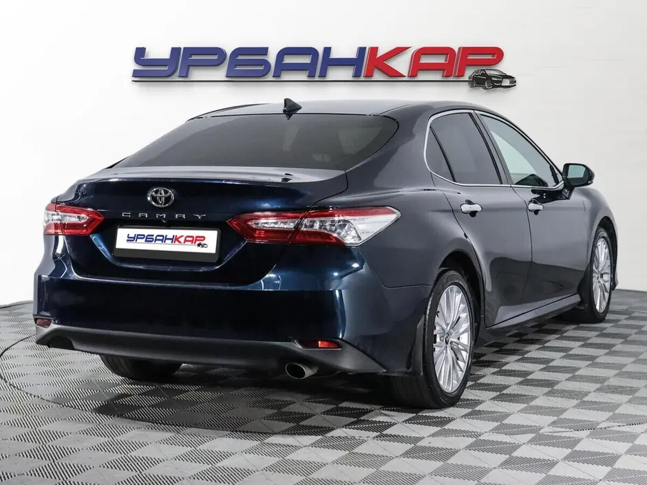 Toyota Camry, 2019 г.