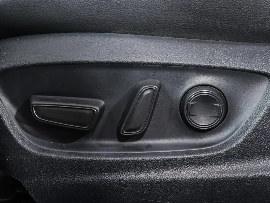 Toyota Camry, 2019 г.