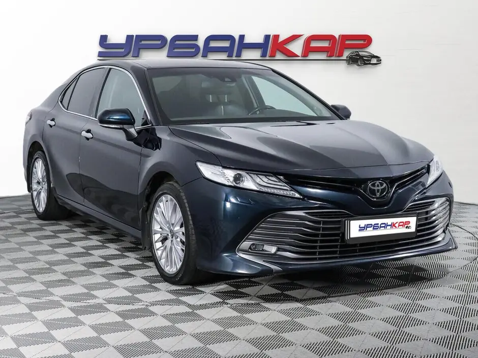 Toyota Camry, 2019 г.